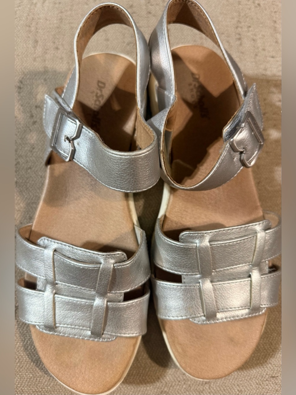 Dr. Scholl’s Take Five Flat Silver Women's Buckle Strap Sandals Size-8.5